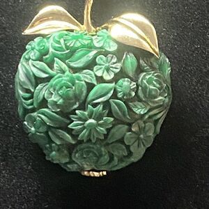 Vintage Crown Inc Necklace Green Gold Apple Floral Intricate Flower Pattern HTF